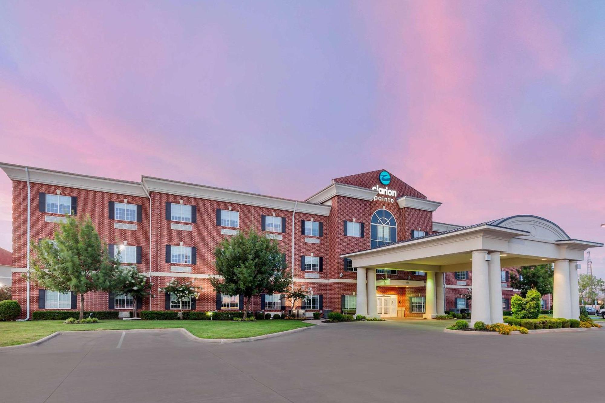 Clarion Pointe Sulphur Springs Exterior foto