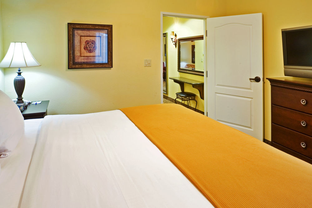 Clarion Pointe Sulphur Springs Exterior foto